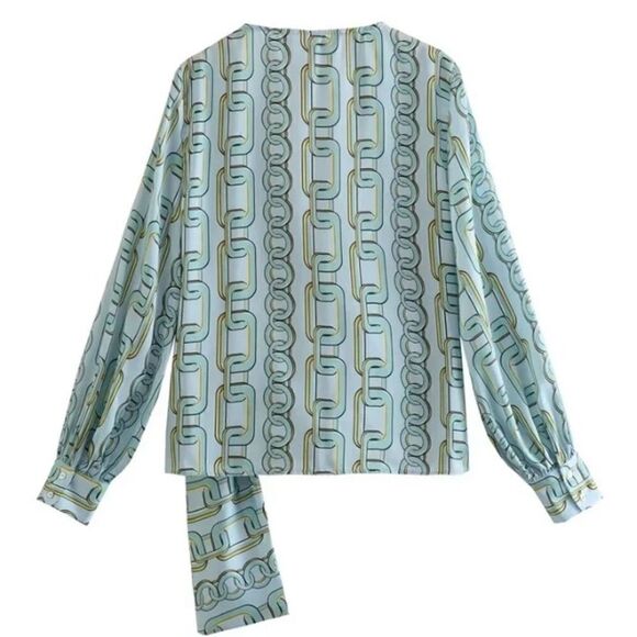 Xi Xi Women Asymmetric V Neck Blue Chain Print Long Sleeve Blouse Size M - Picture 4 of 10